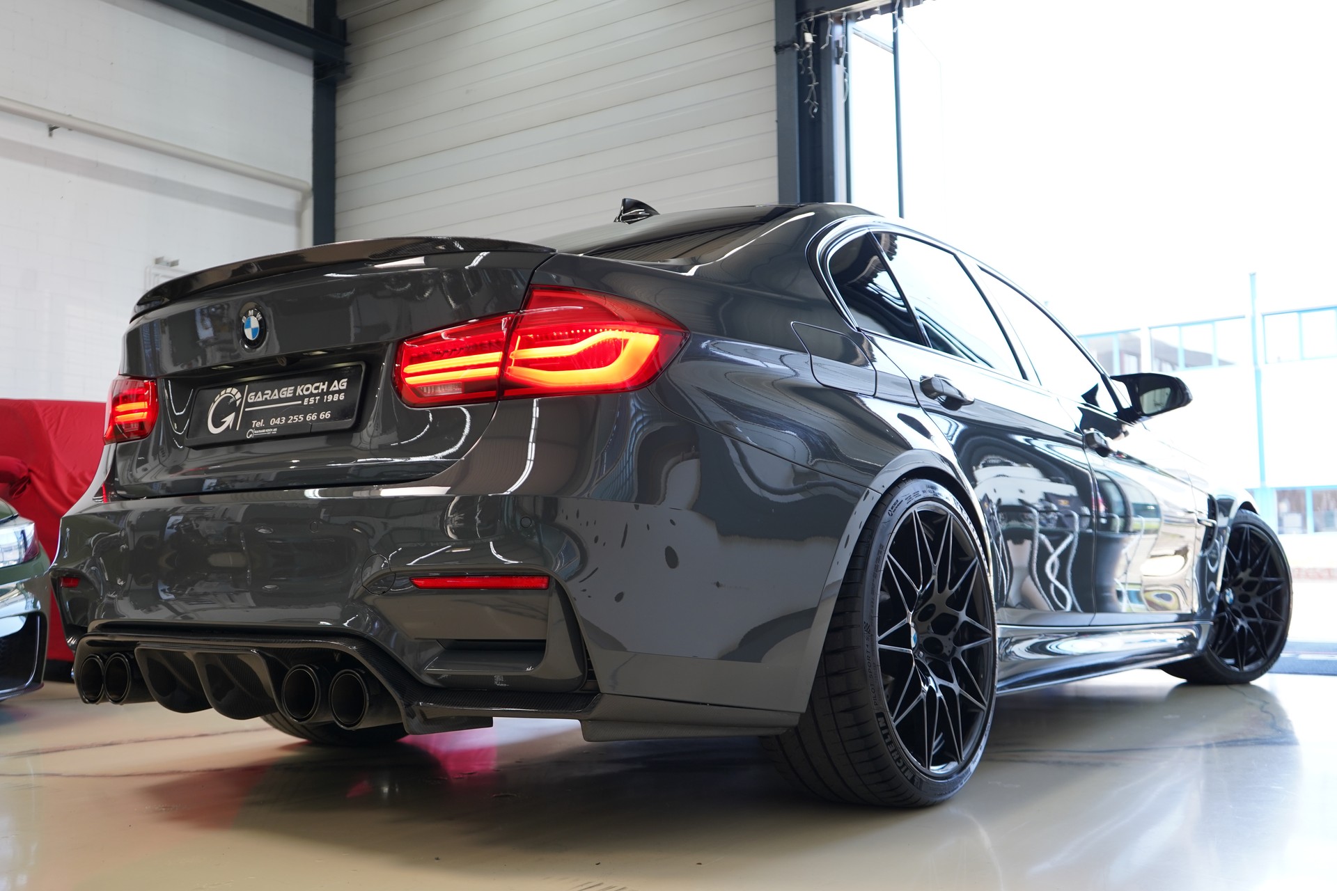 BMW M3 Competition Drivelogic / Grigio Telesto Perl ** - 10