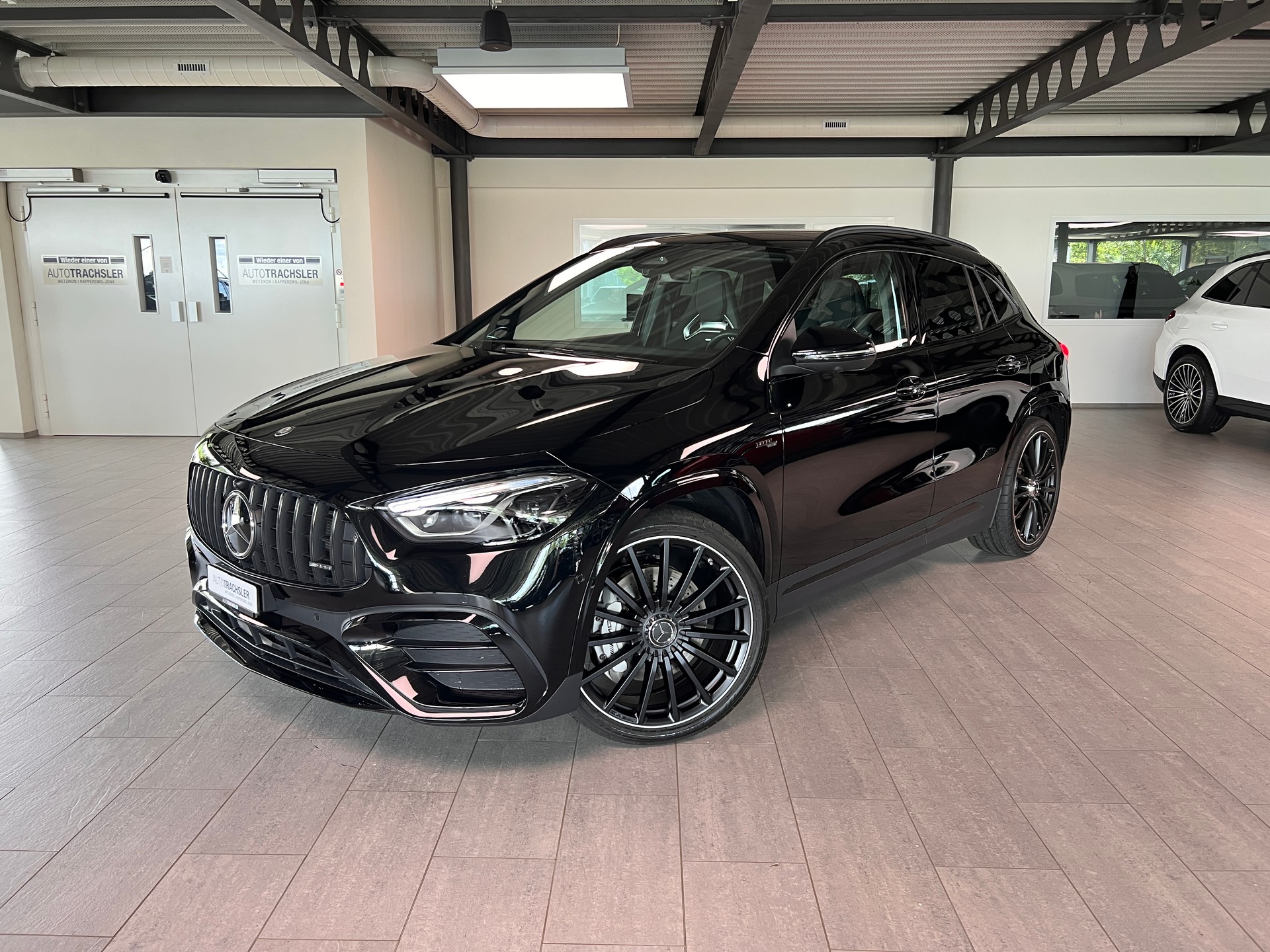 MERCEDES-BENZ GLA AMG 35 4Matic 8G-DCT