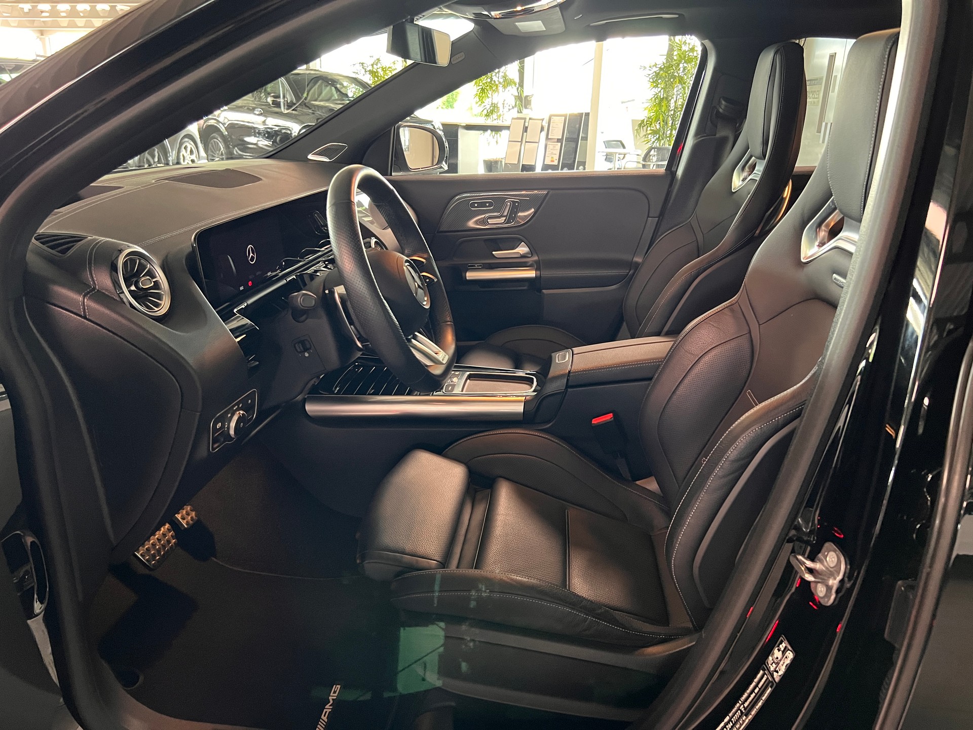 MERCEDES-BENZ GLA AMG 35 4Matic 8G-DCT - 9