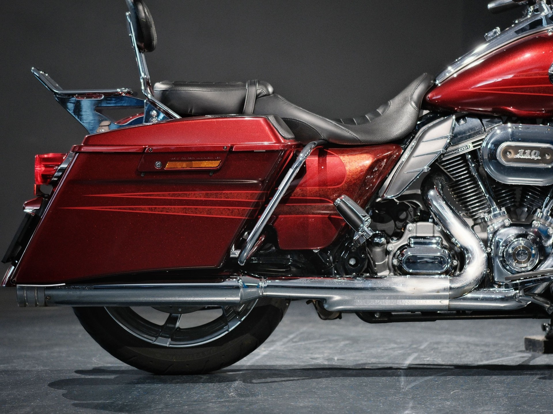 HARLEY-DAVIDSON FLHRSE5 Road King ABS CVO Screamin Eagle Anniv. - 10