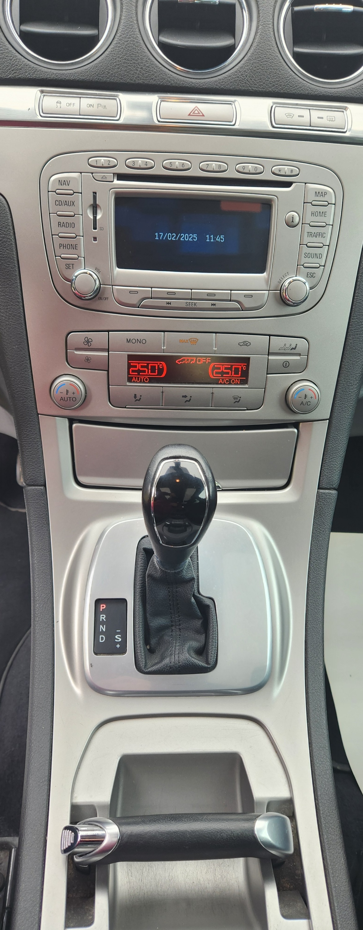 FORD Galaxy 2.0 TDCi Ghia Automatic - 12