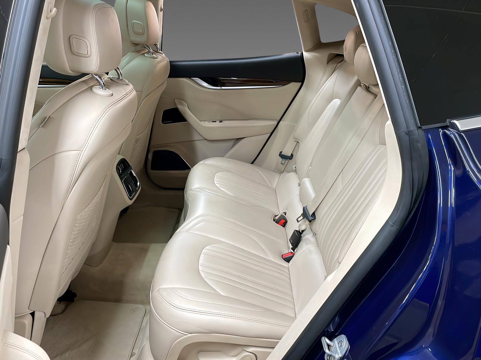 MASERATI Levante 3.0 V6 S - 12
