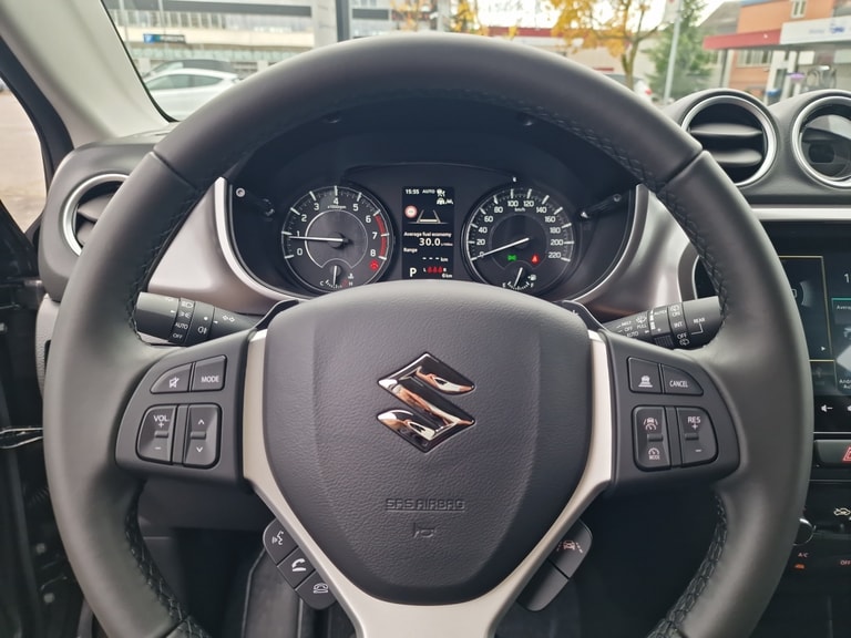 suzuki Gallery 13