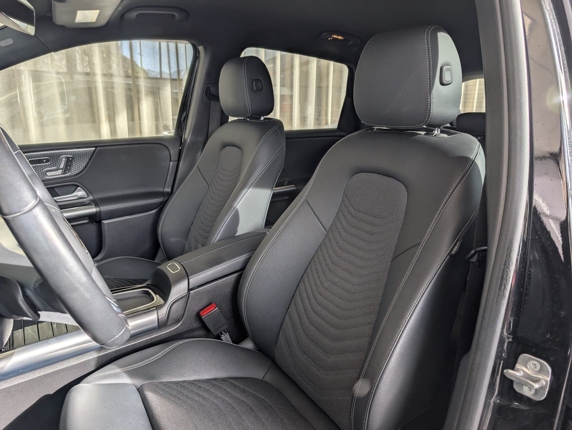 MERCEDES-BENZ B 250 4Matic 8G-DCT - 16