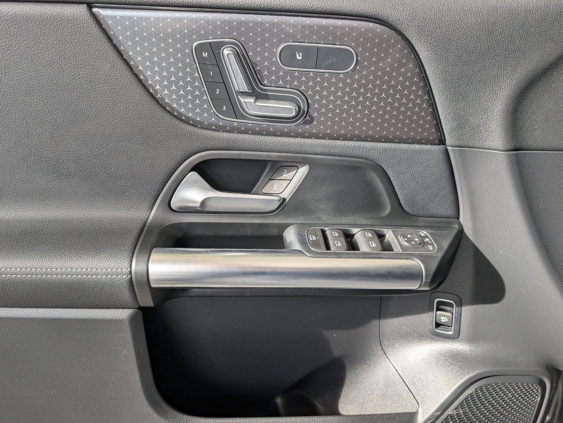 MERCEDES-BENZ B 250 4Matic 8G-DCT - 10