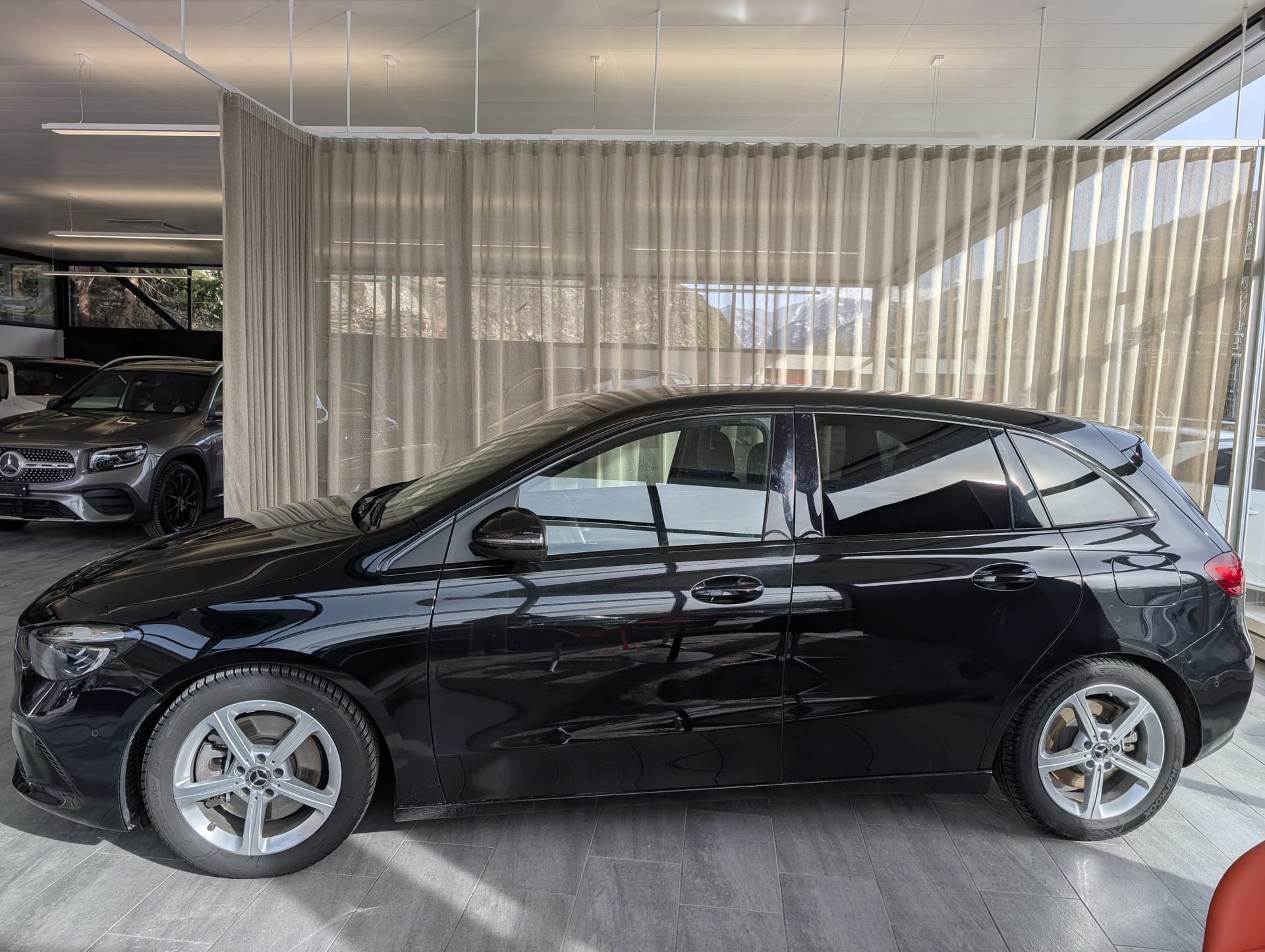 MERCEDES-BENZ B 250 4Matic 8G-DCT - 2