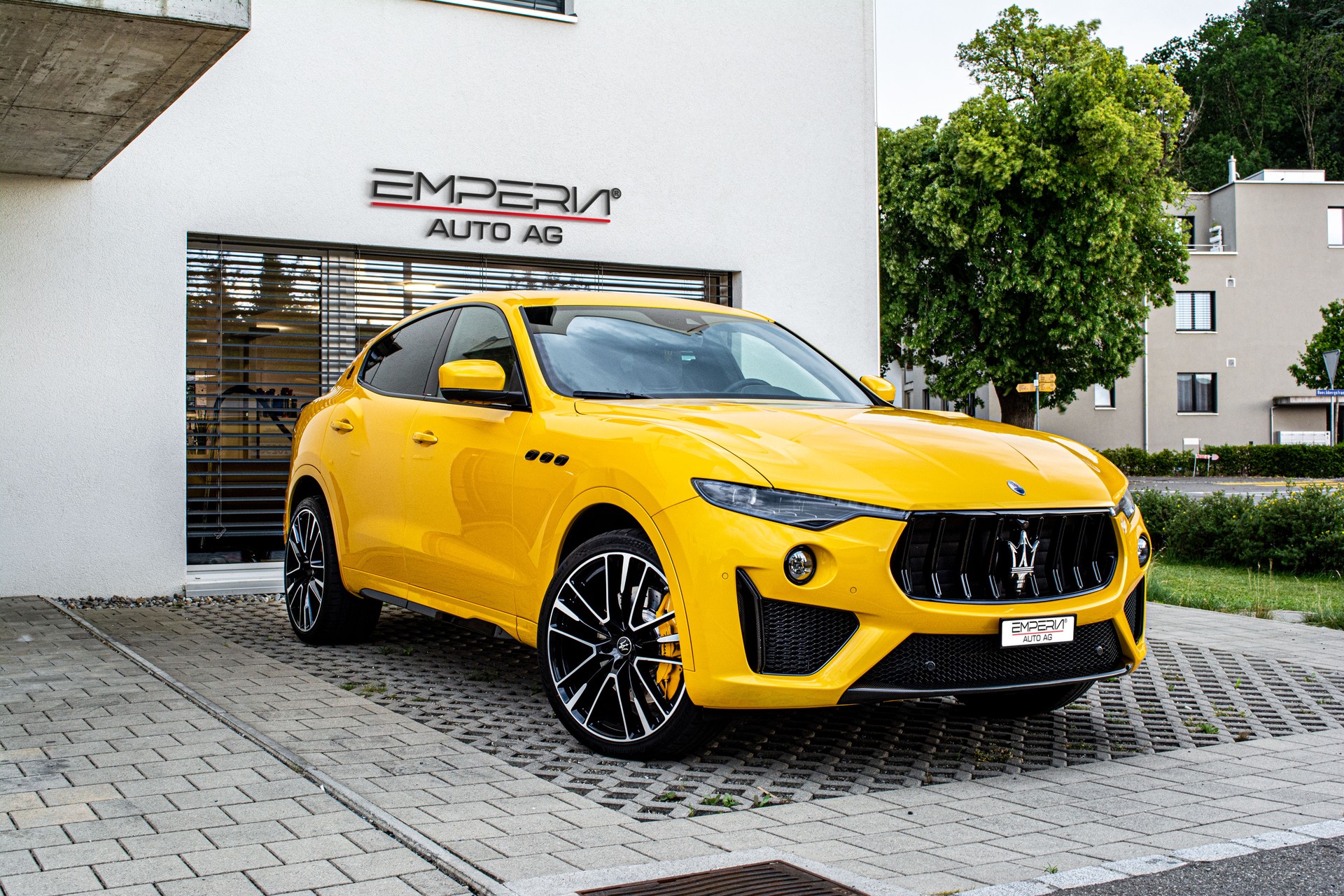 MASERATI Levante 3.8 V8 Trofeo Q4 Launch Edition "1 of 100" - 2