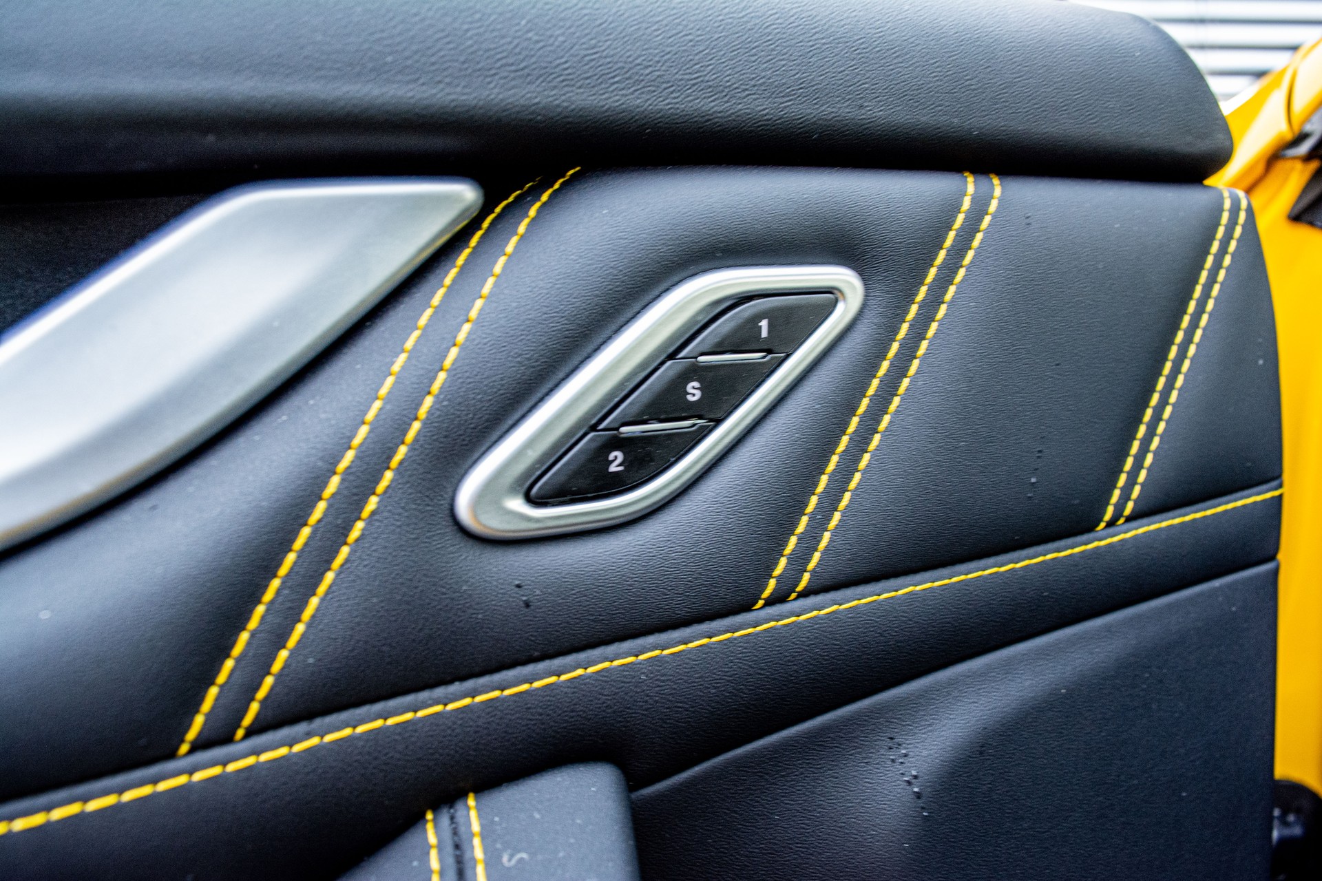 MASERATI Levante 3.8 V8 Trofeo Q4 Launch Edition "1 of 100" - 23