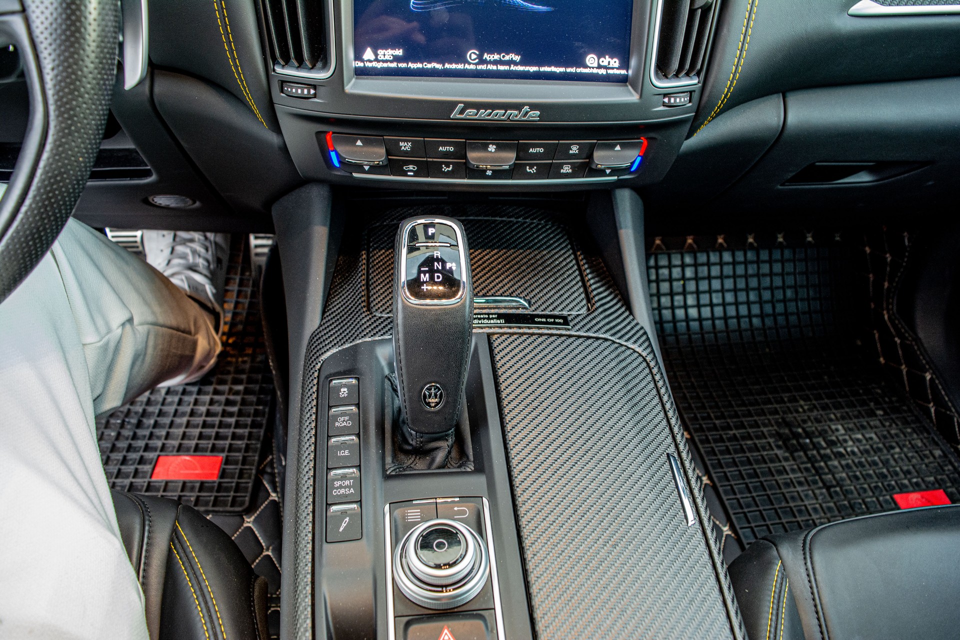 MASERATI Levante 3.8 V8 Trofeo Q4 Launch Edition "1 of 100" - 19
