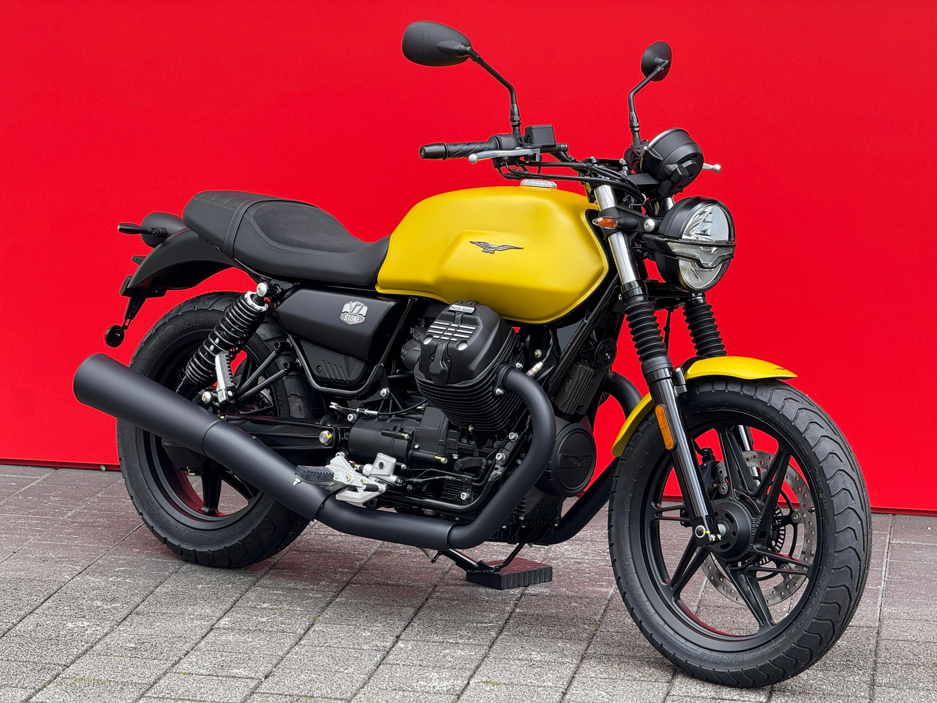 MOTO GUZZI V7 IV 850 Stone - 12