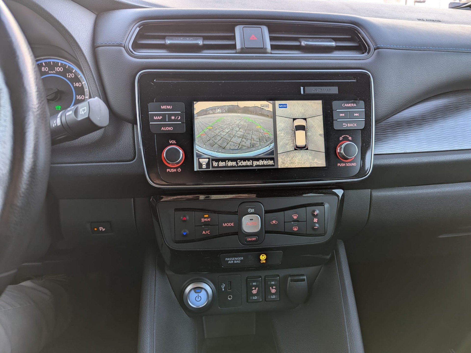 NISSAN Leaf N-Connecta (incl. battery) - 14