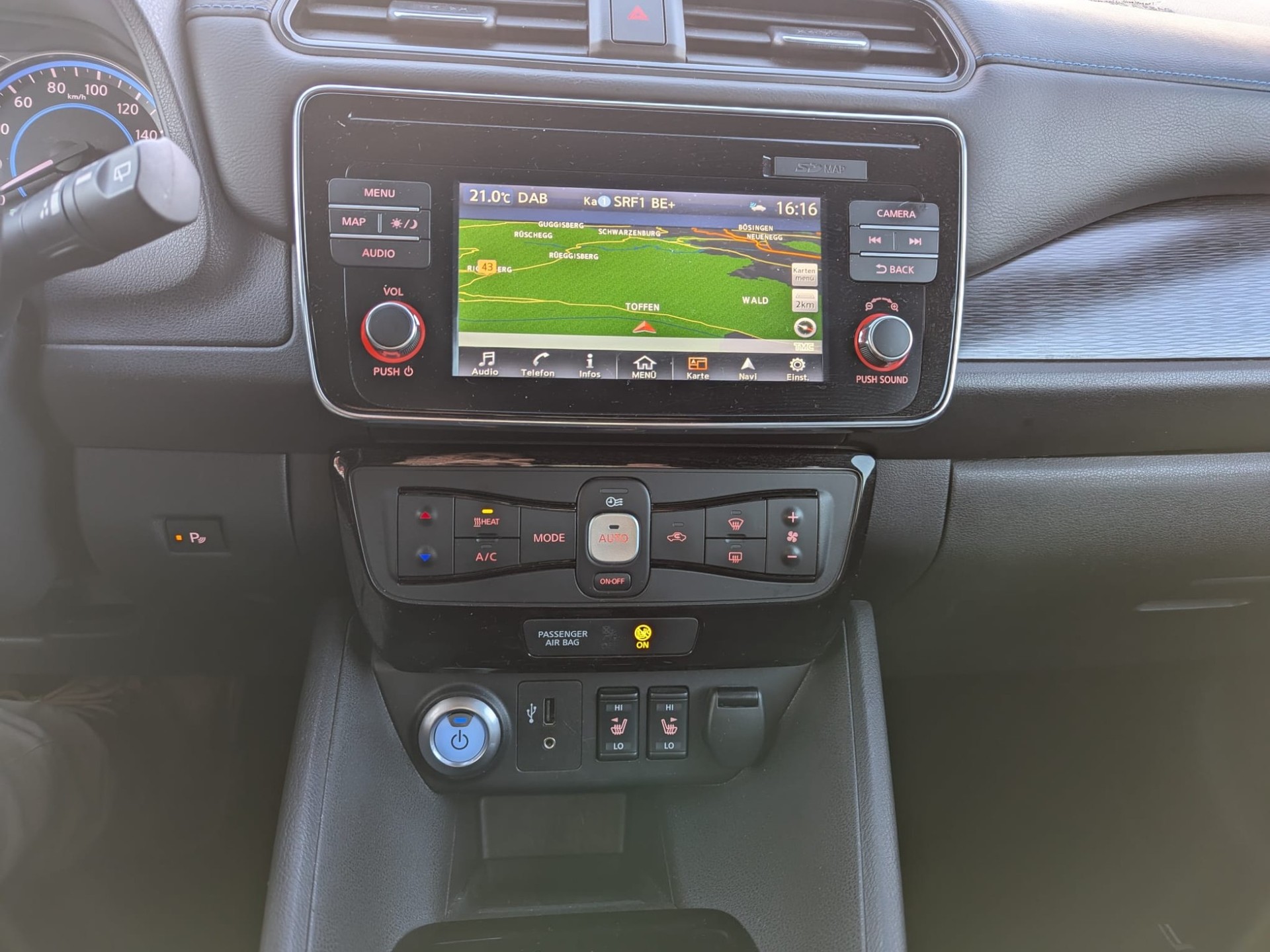 NISSAN Leaf N-Connecta (incl. battery) - 13