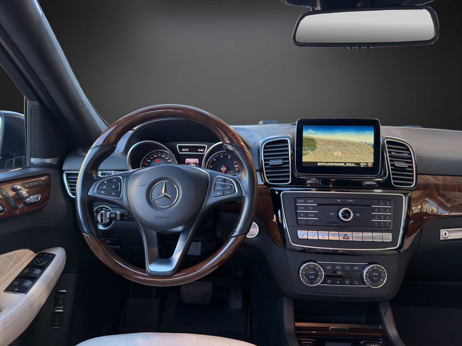 MERCEDES-BENZ GLE 500 Executive 4Matic 9G-Tronic - 11