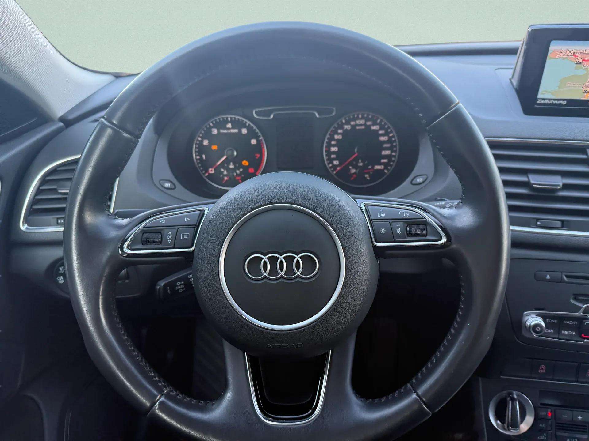 AUDI Q3 1.4 TFSI S-tronic - 15