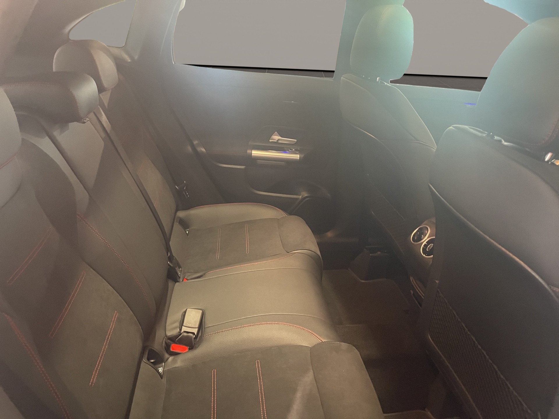 MERCEDES-BENZ GLA 250 4Matic 8G-DCT Swiss Star - 11