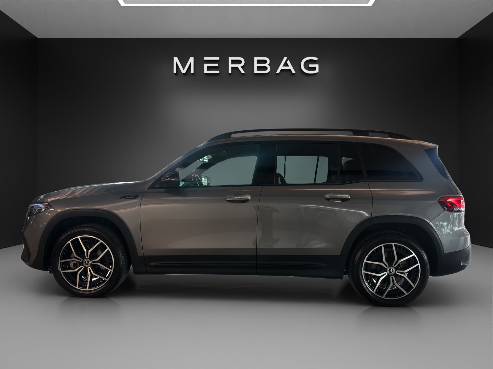 MERCEDES-BENZ EQB 350 AMG Line 4Matic - 3