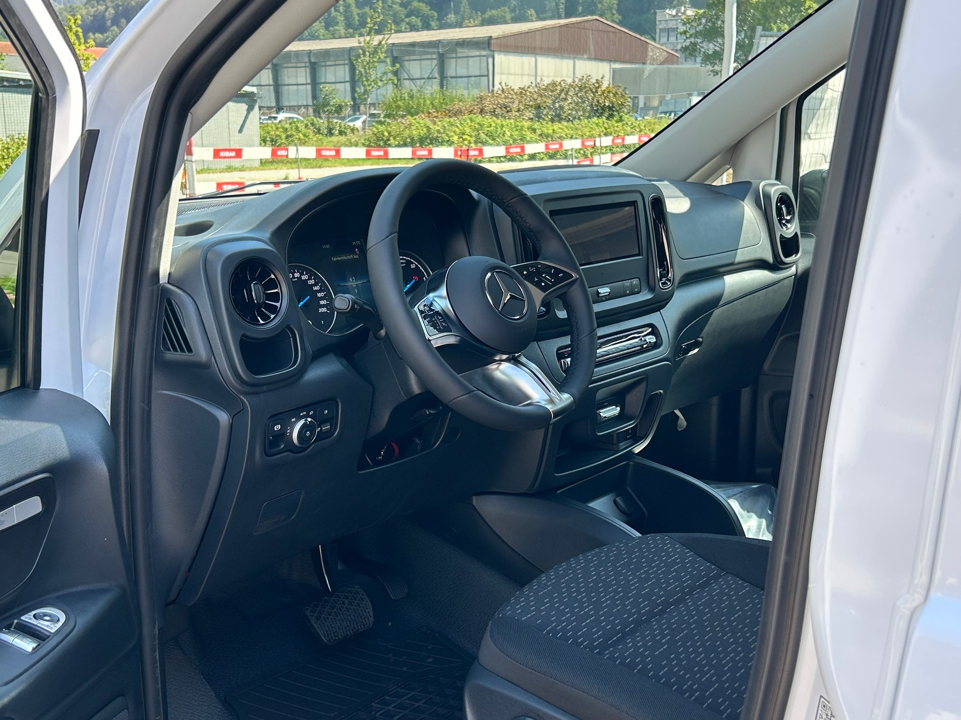 MERCEDES-BENZ eVito 129 KA Lang WORKER - 11