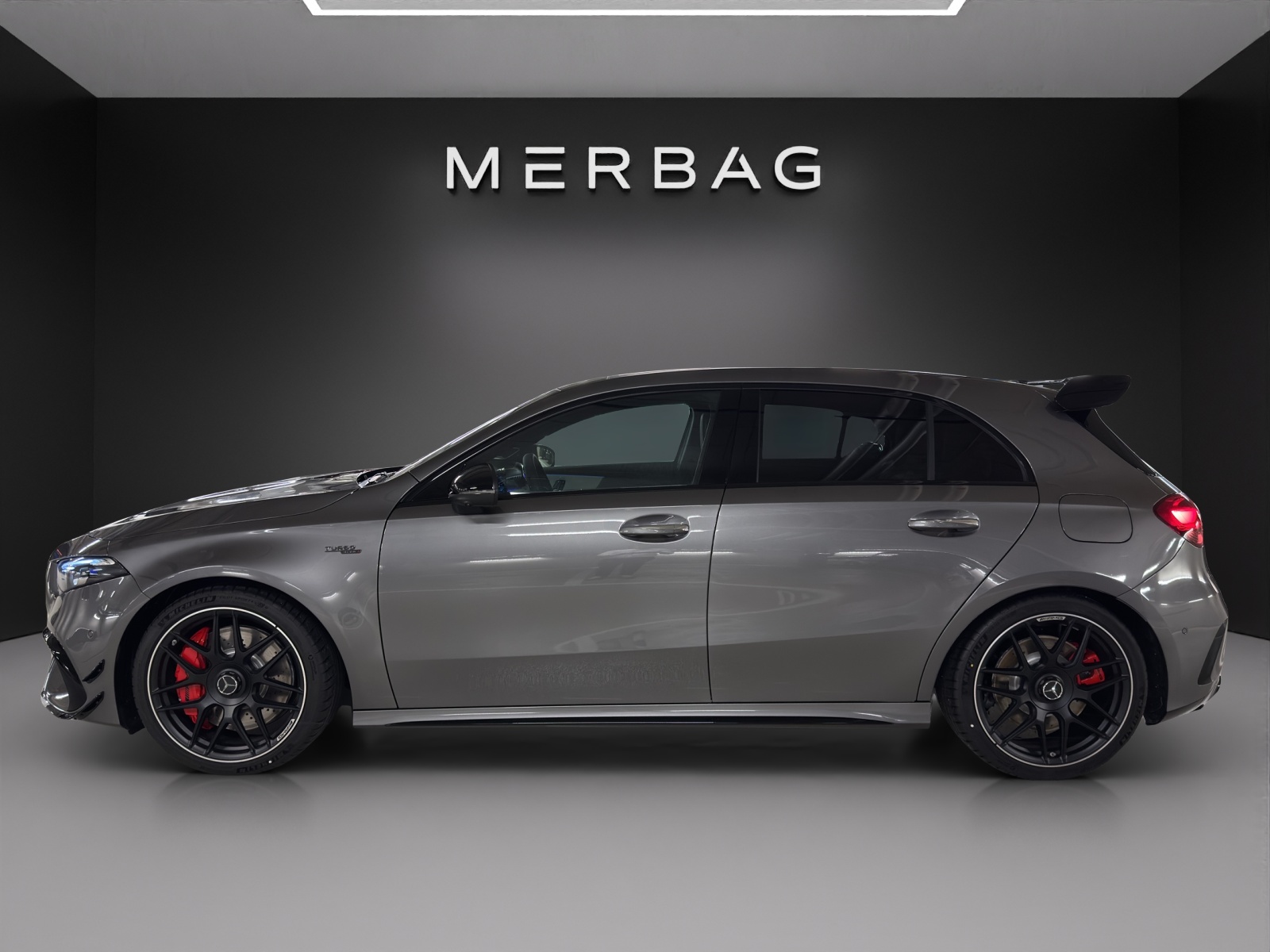 MERCEDES-BENZ A AMG 45 S 4Matic+ 8G-DCT - 4