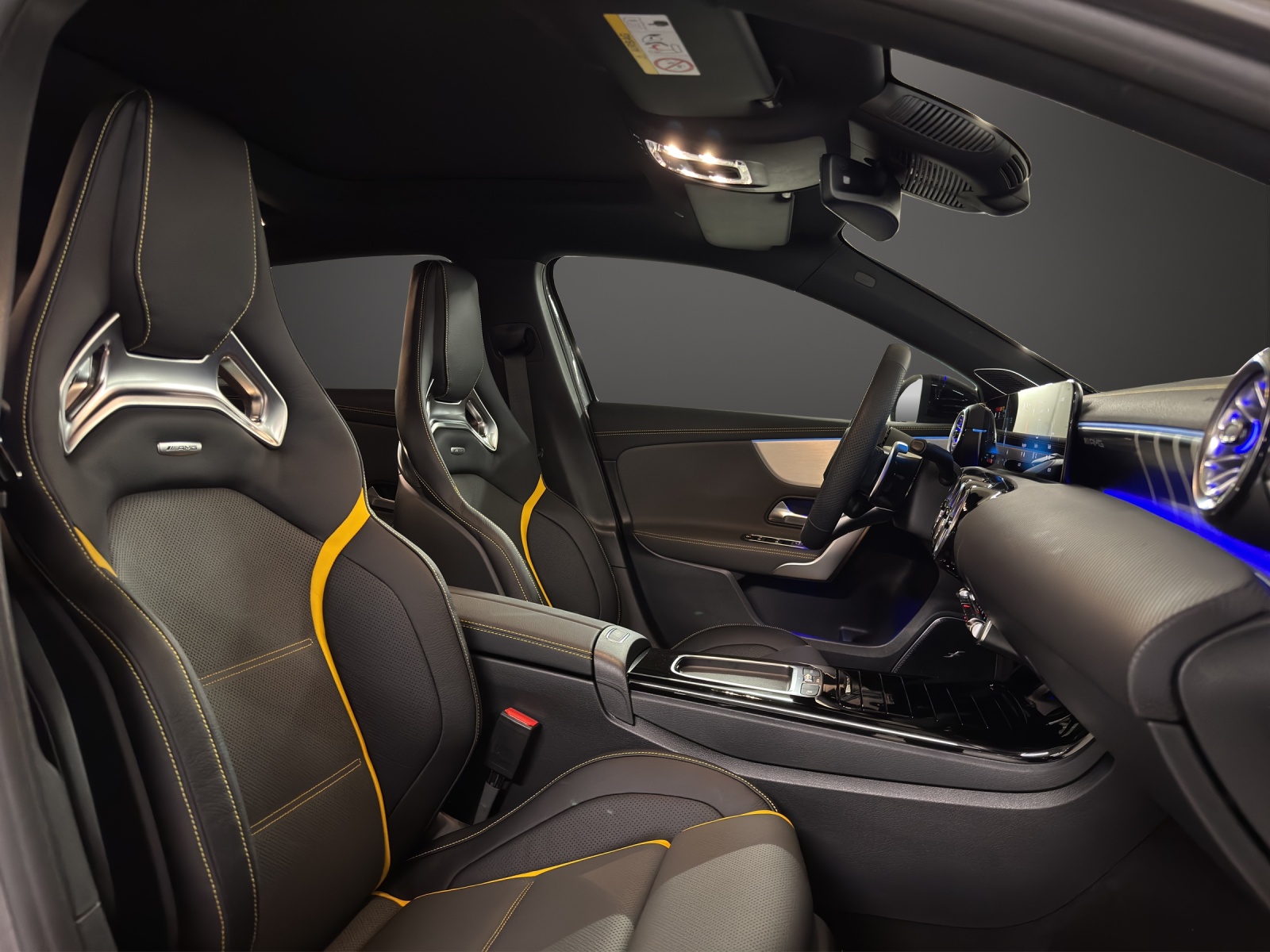 MERCEDES-BENZ A AMG 45 S 4Matic+ 8G-DCT - 14