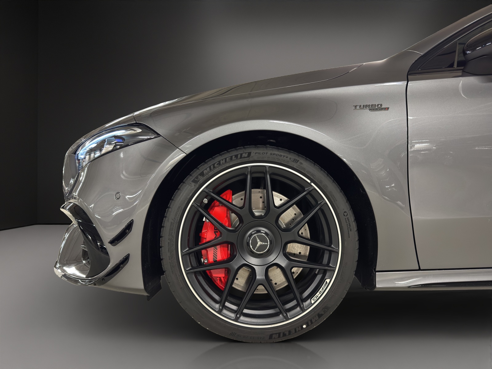 MERCEDES-BENZ A AMG 45 S 4Matic+ 8G-DCT - 9