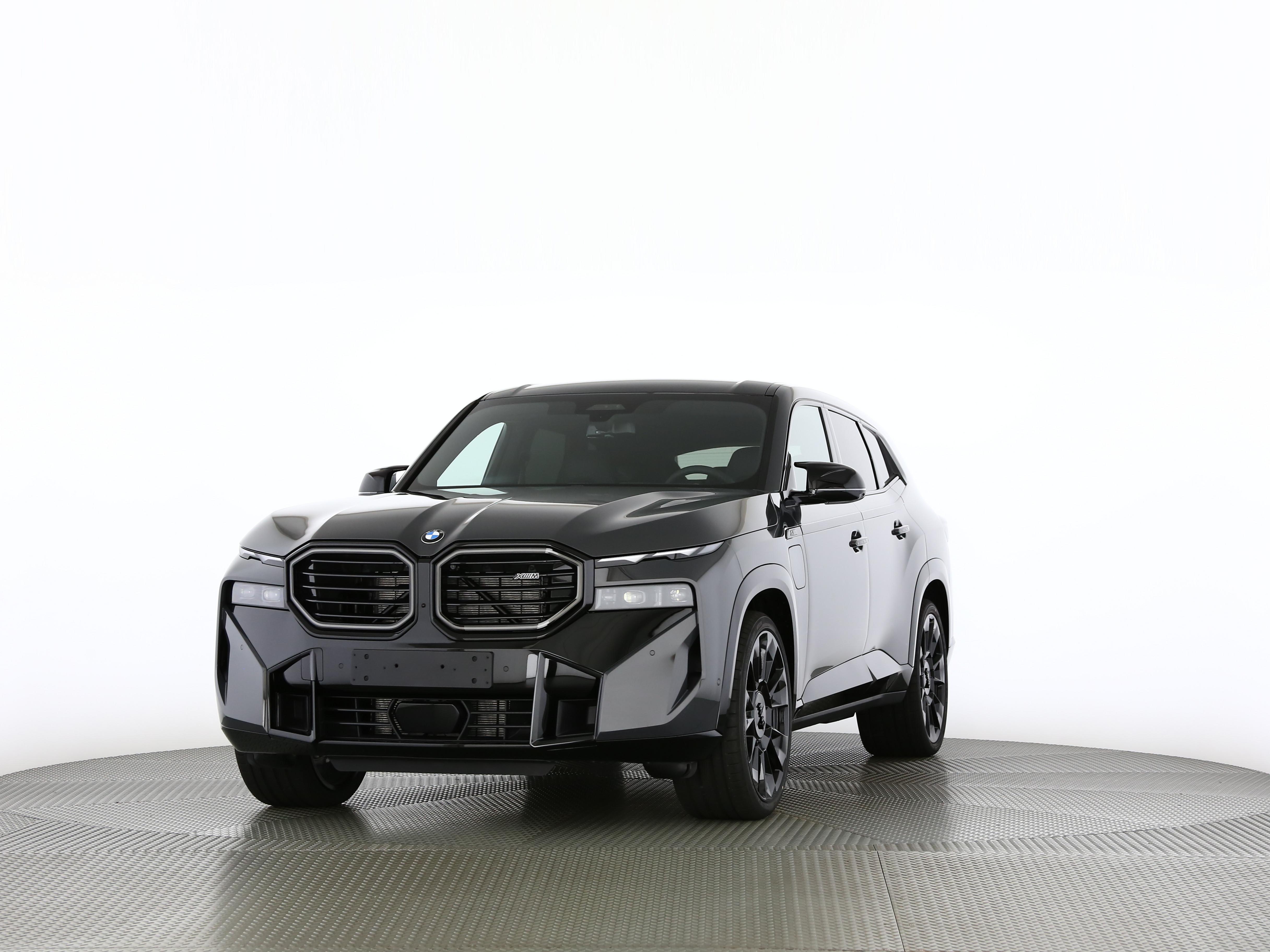 XM 50e Plug-in Hybrid