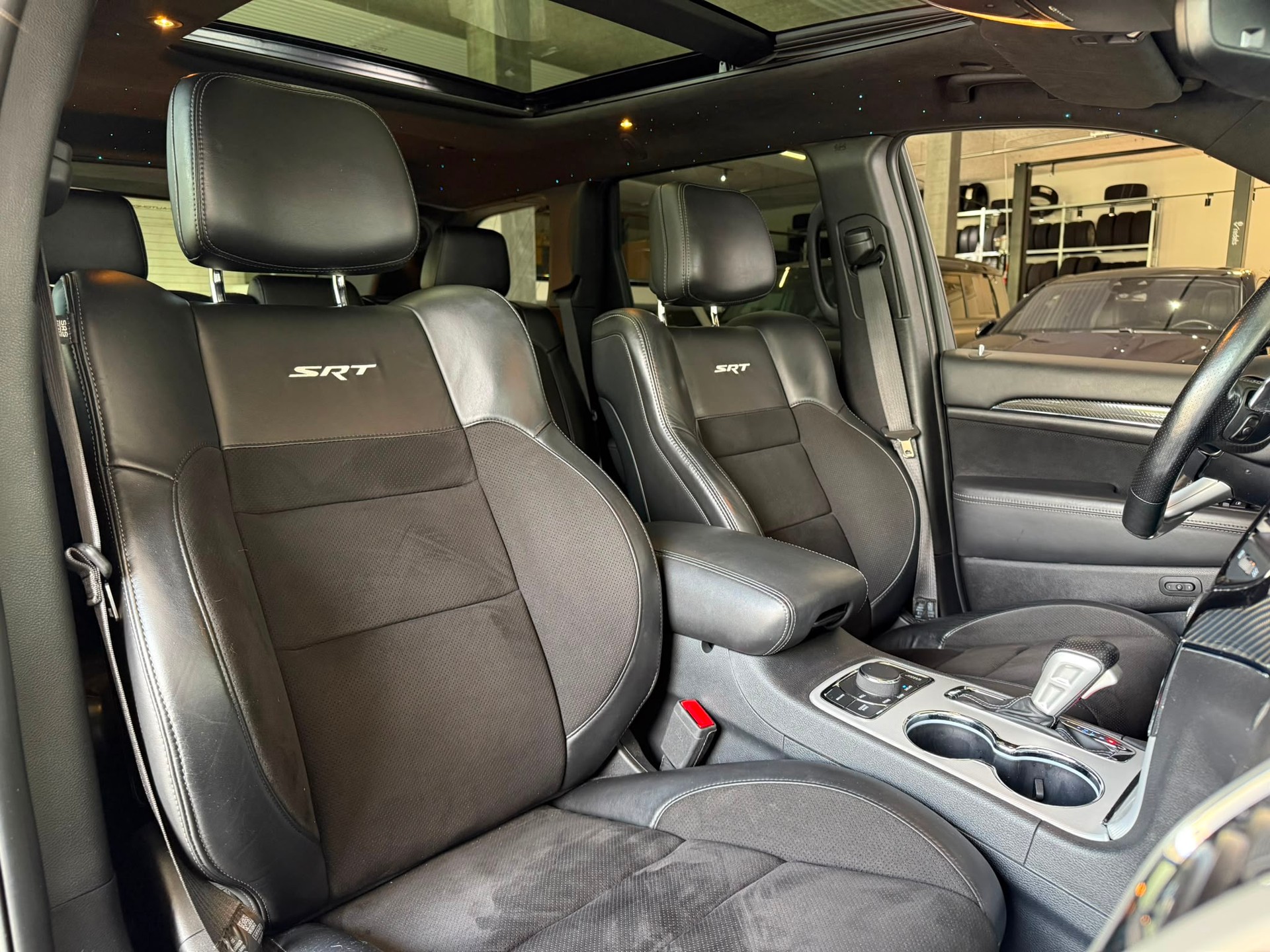 JEEP Grand Cherokee 6.4 V8 HEMI SRT8 Automatic - 12
