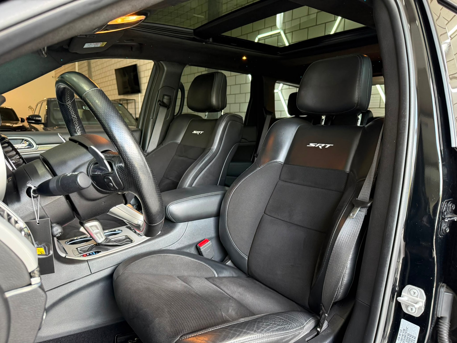 JEEP Grand Cherokee 6.4 V8 HEMI SRT8 Automatic - 11