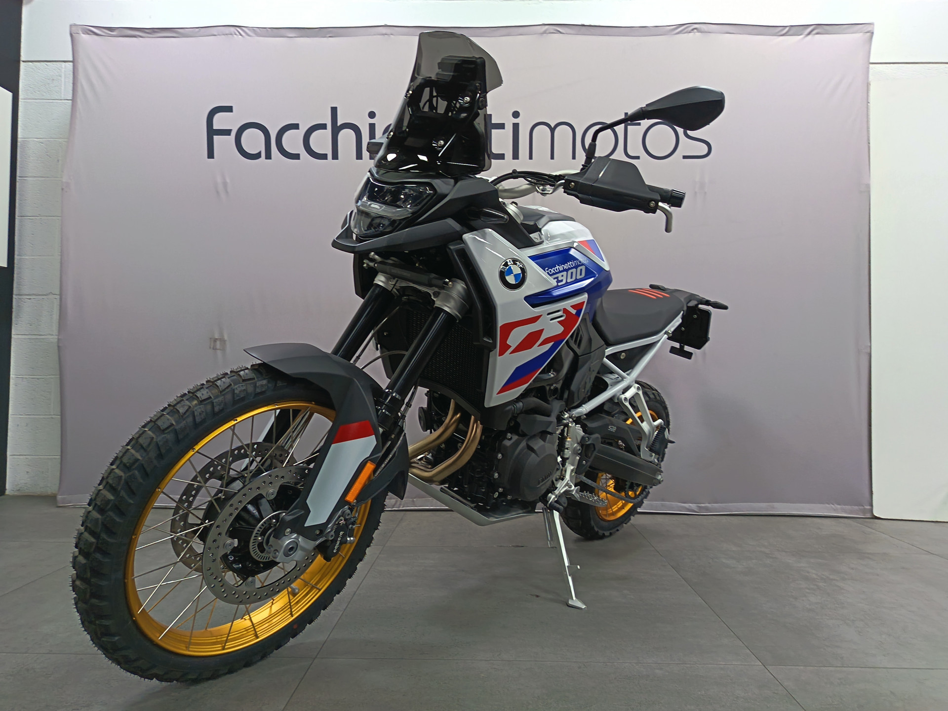 BMW F 900 GS Trophy *** Leasing 3.9% *** - 3