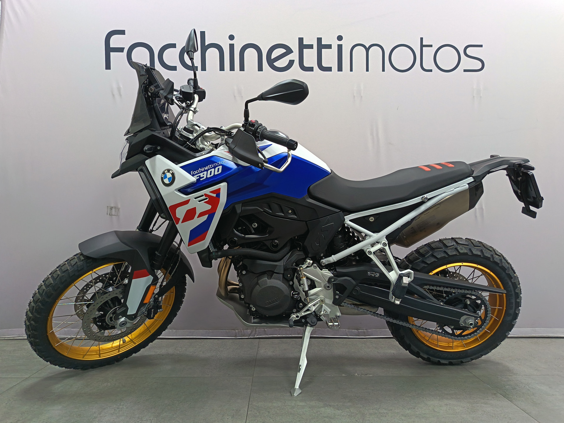BMW F 900 GS Trophy *** Leasing 3.9% *** - 4