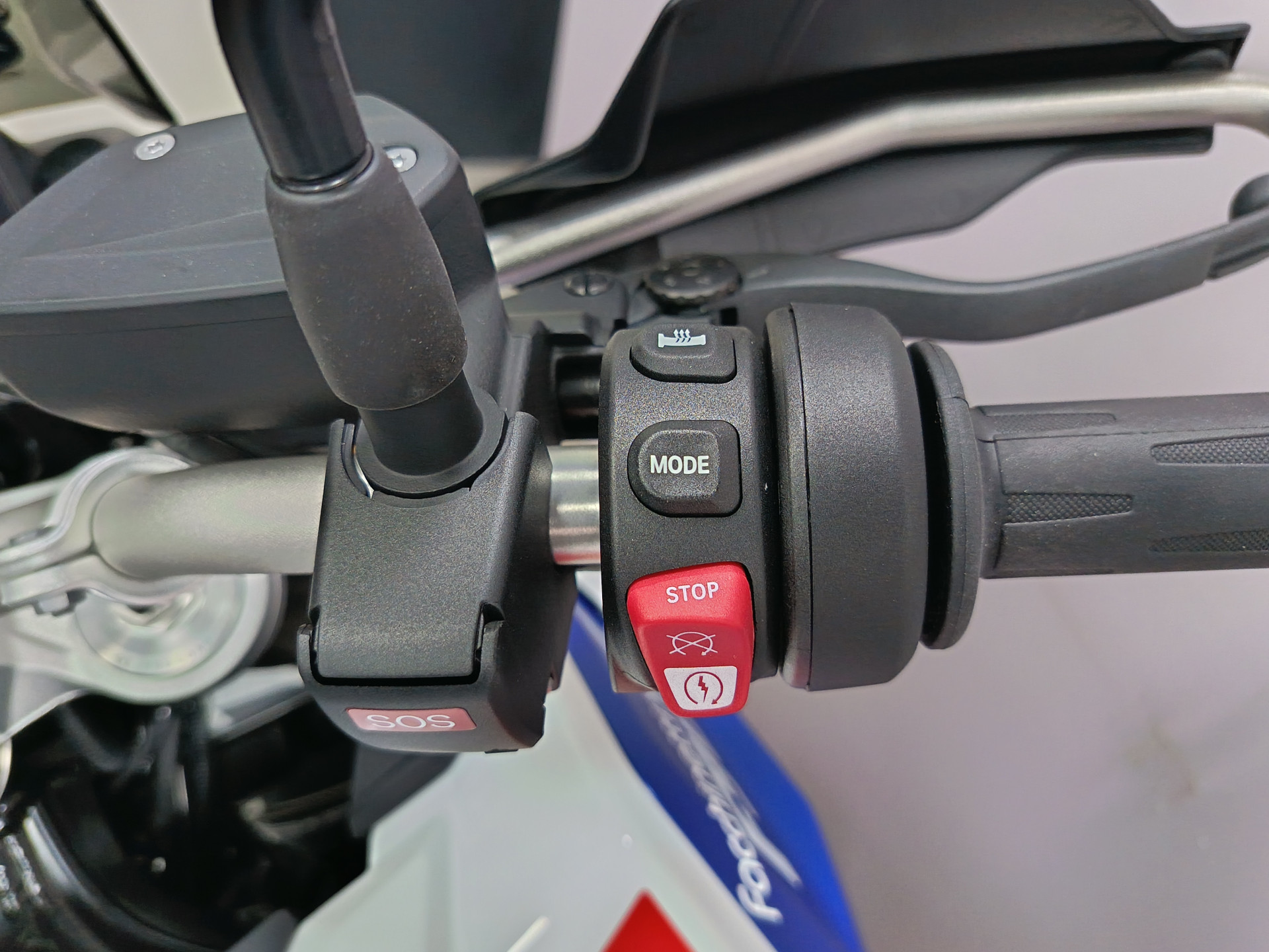 BMW F 900 GS Trophy *** Leasing 3.9% *** - 8