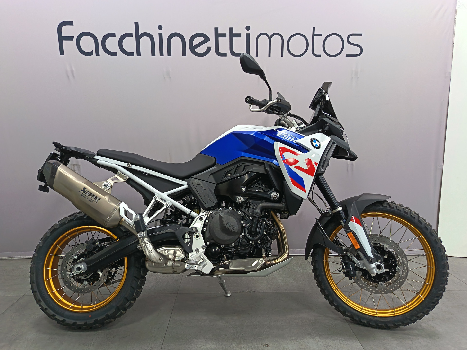 BMW F 900 GS Trophy *** Leasing 3.9% ***