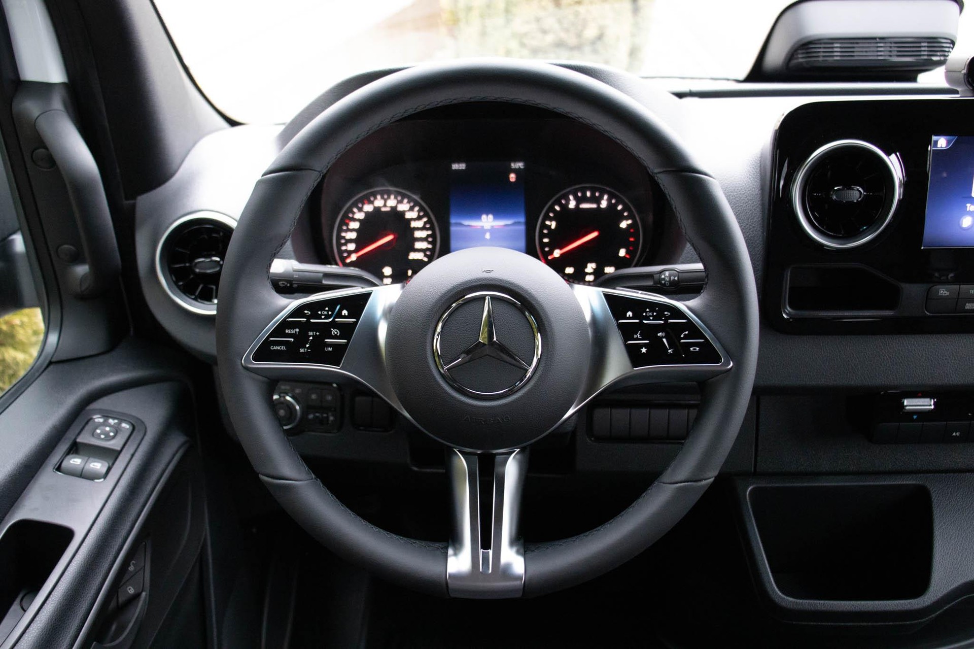 MERCEDES-BENZ Sprinter 319 CDI Pritsche PRO Standard - 10