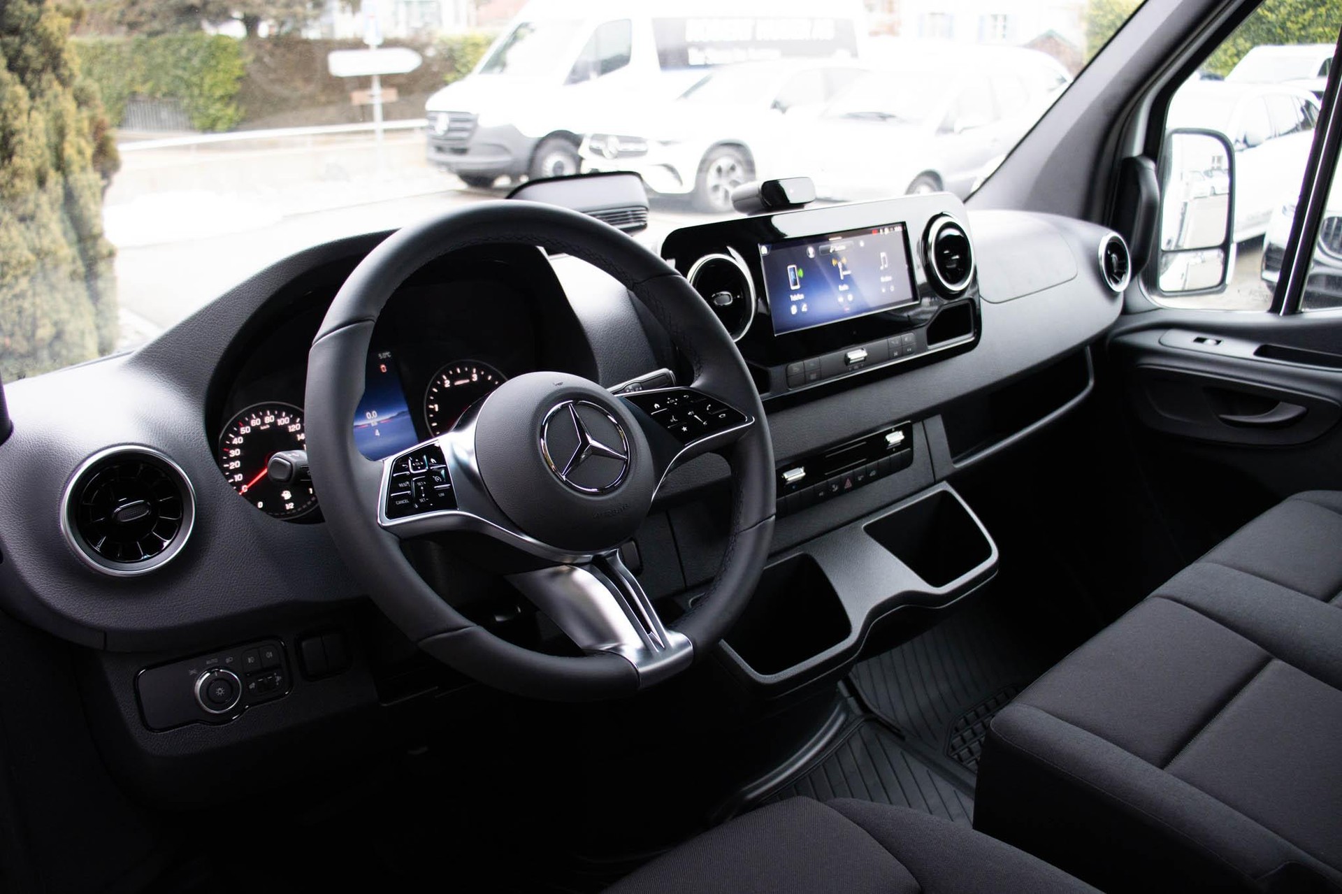 MERCEDES-BENZ Sprinter 319 CDI Pritsche PRO Standard - 9