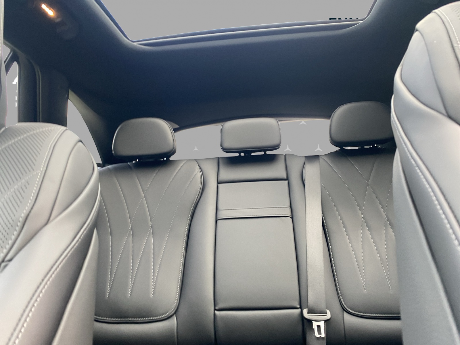 MERCEDES-BENZ GLC 300 de 4Matic 9G-Tronic - 14