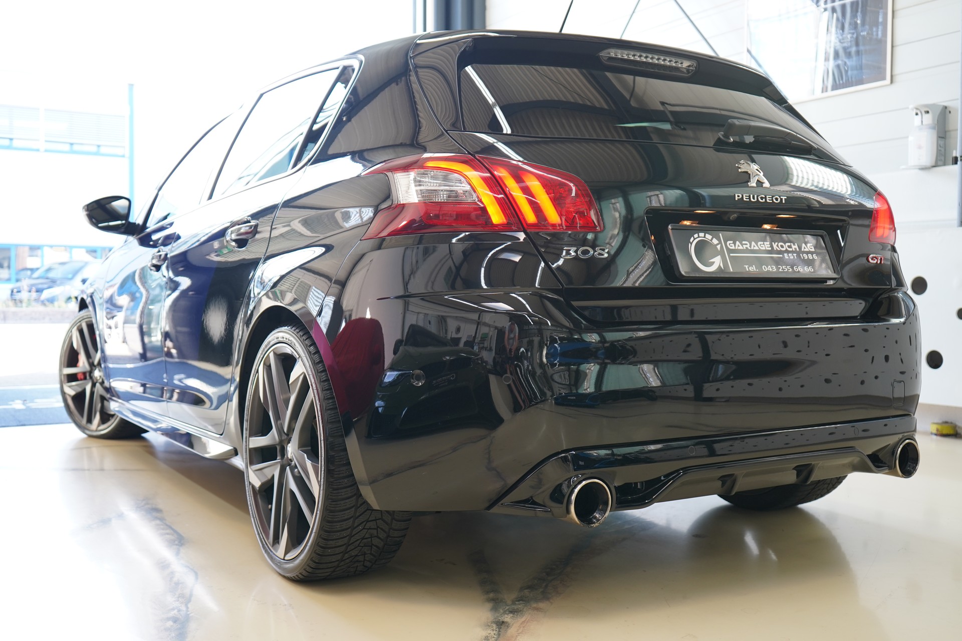 PEUGEOT 308 1.6 GTi - 4
