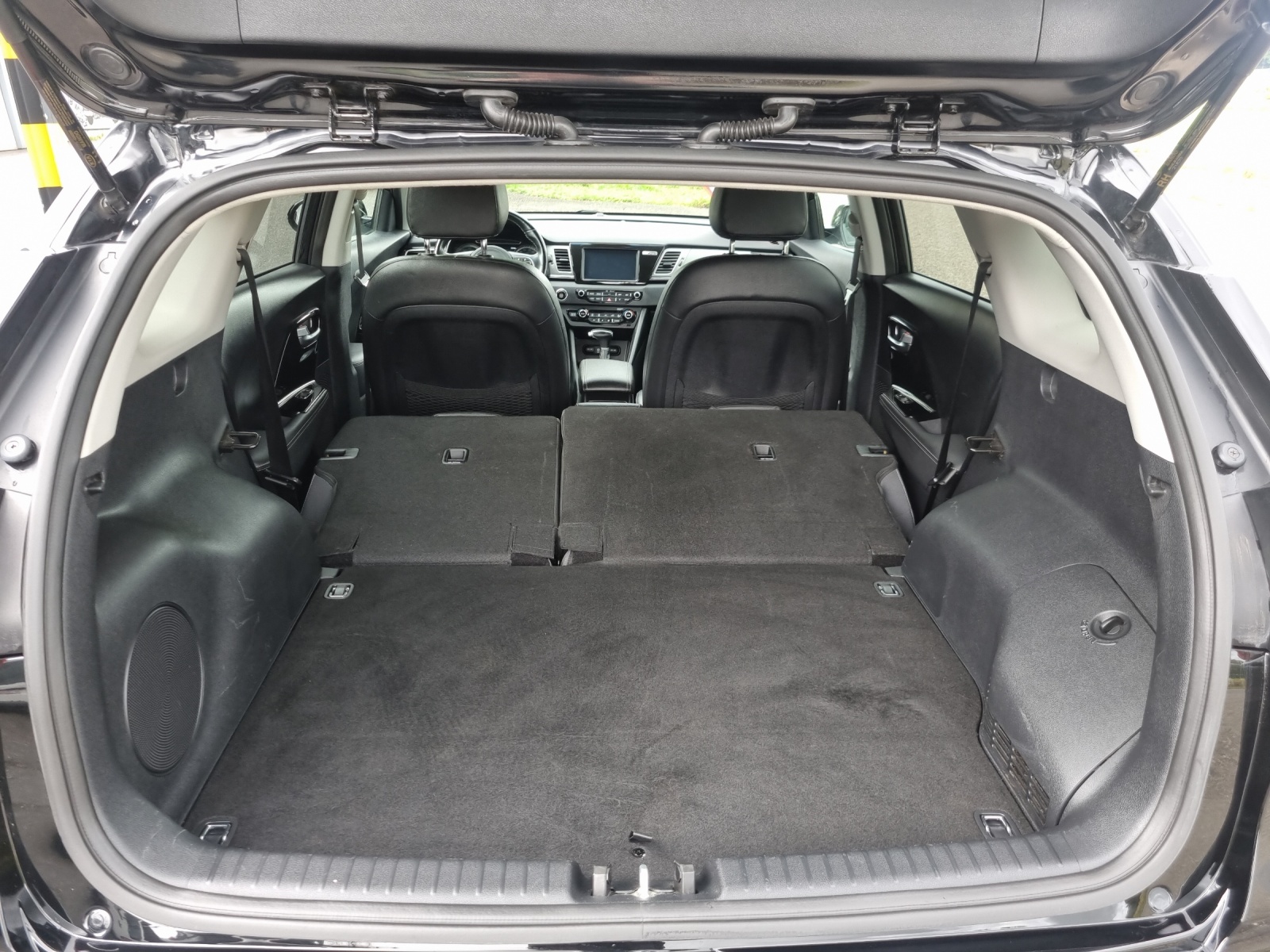 KIA Niro 1.6 GDi Plug-in Hybrid Style - 10