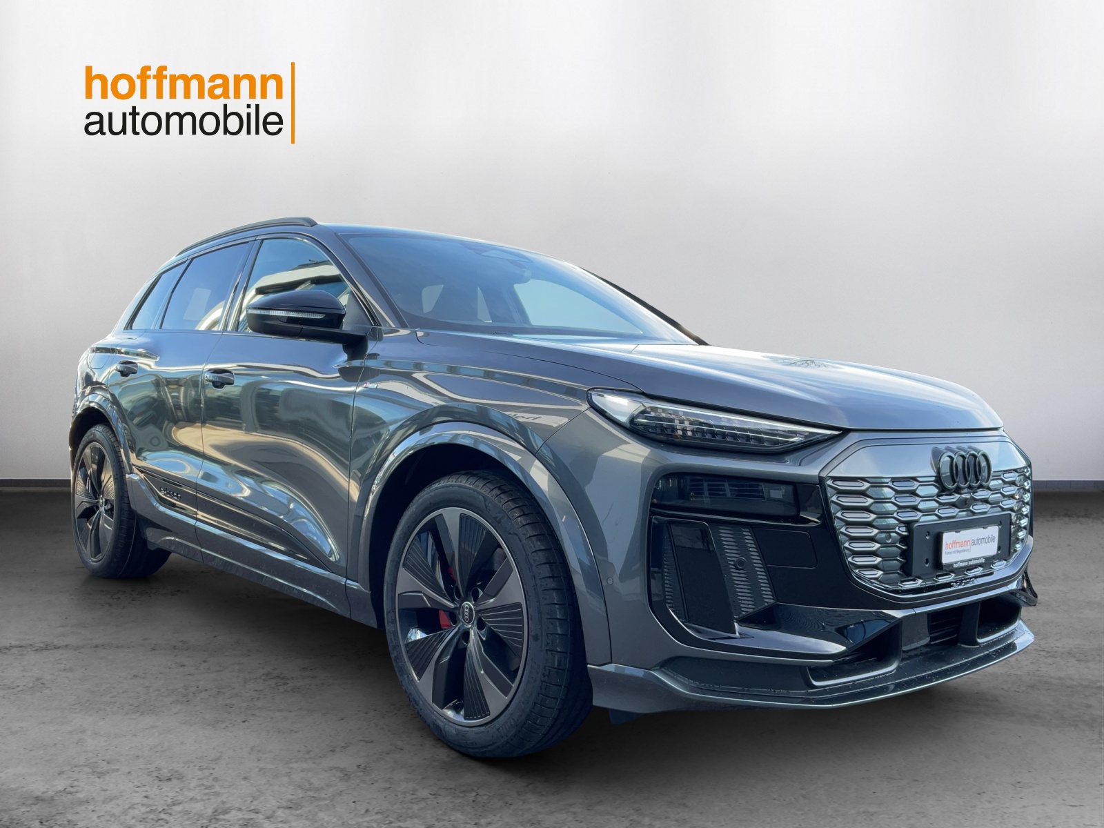 AUDI Q6 e-tron quattro - 3