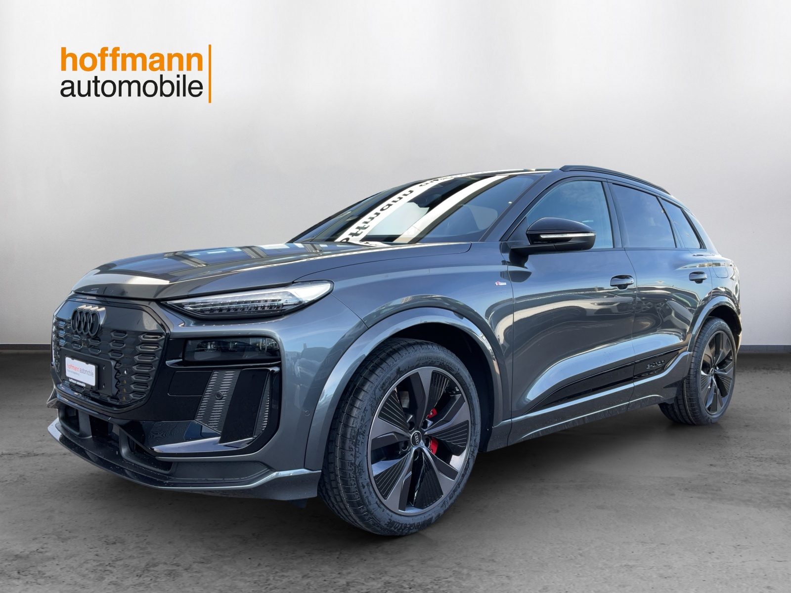 AUDI Q6 e-tron quattro