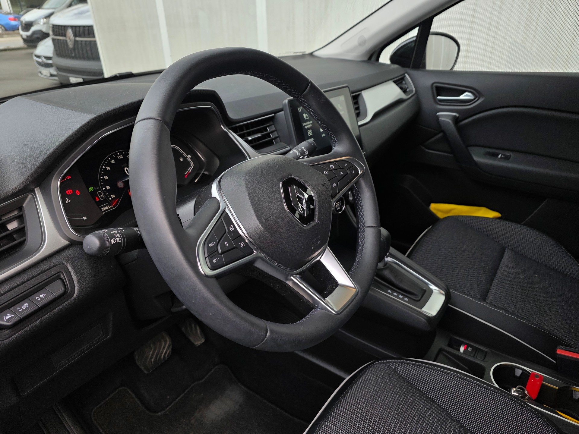 RENAULT Captur 1.3 TCe EDC Zen EDC - 6