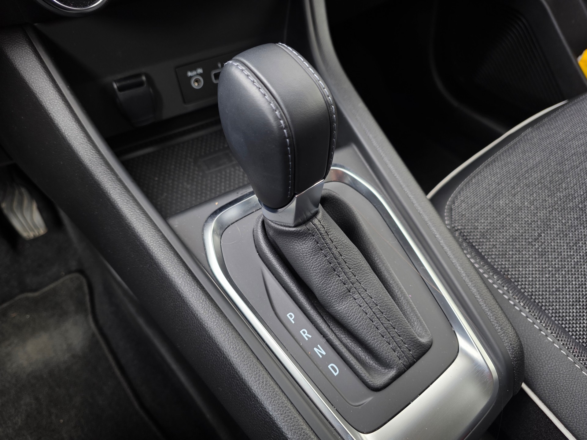 RENAULT Captur 1.3 TCe EDC Zen EDC - 12