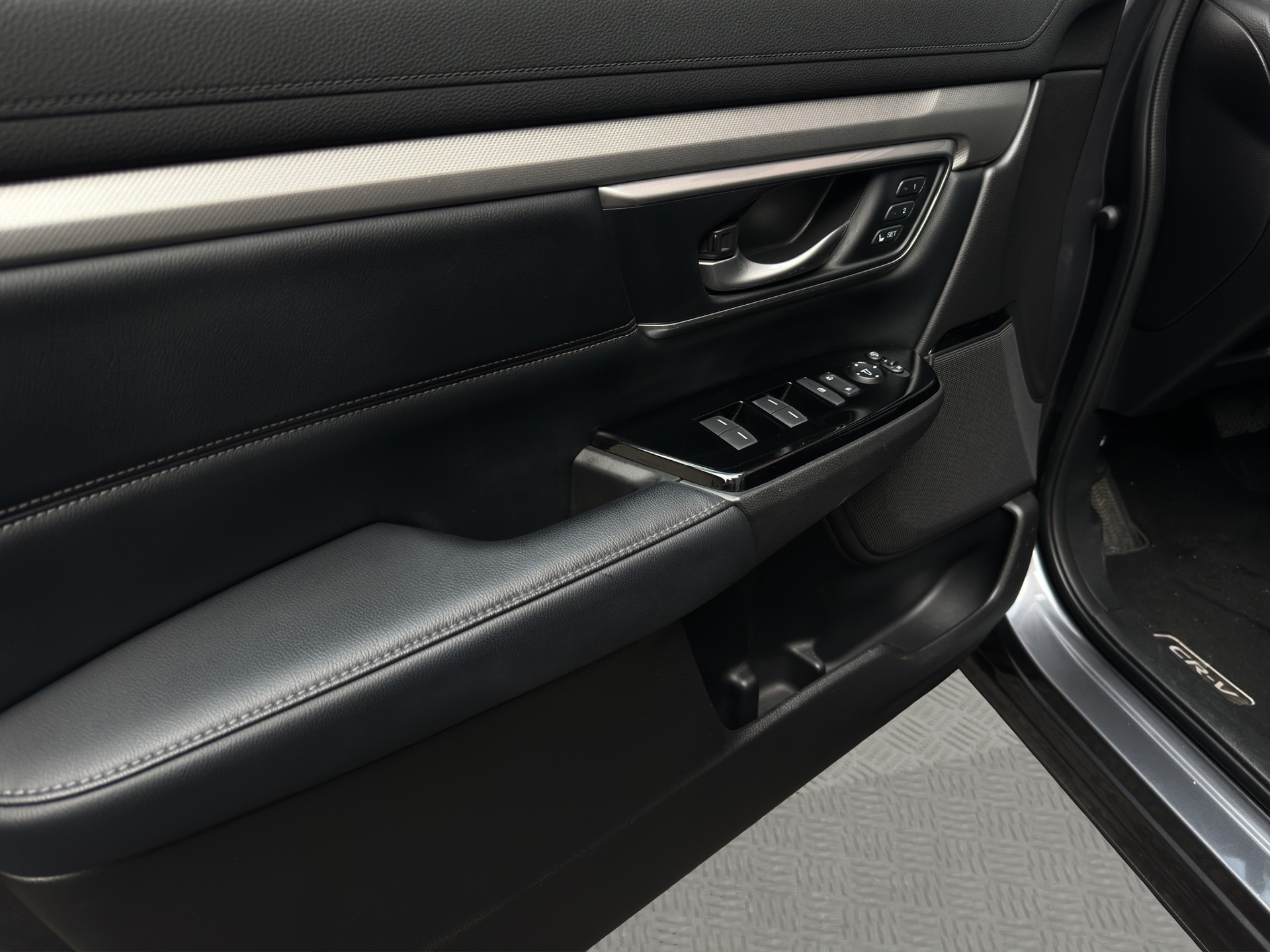 HONDA CR-V 2.0 i-MMD Executive 4WD - 14