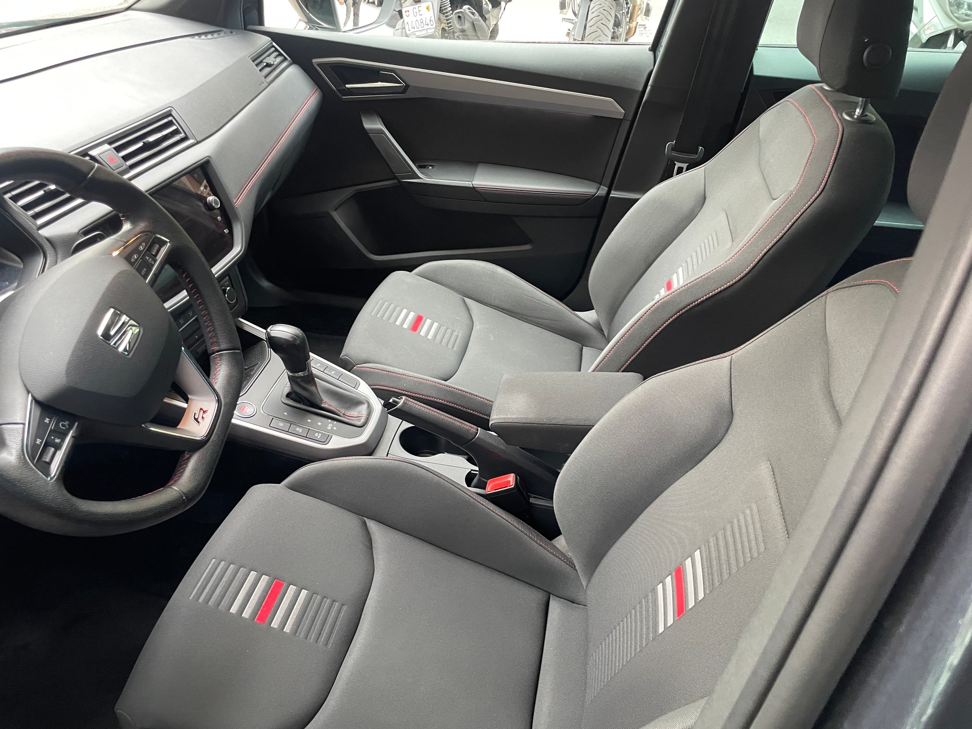 SEAT Arona 1.0TSI FR - 6