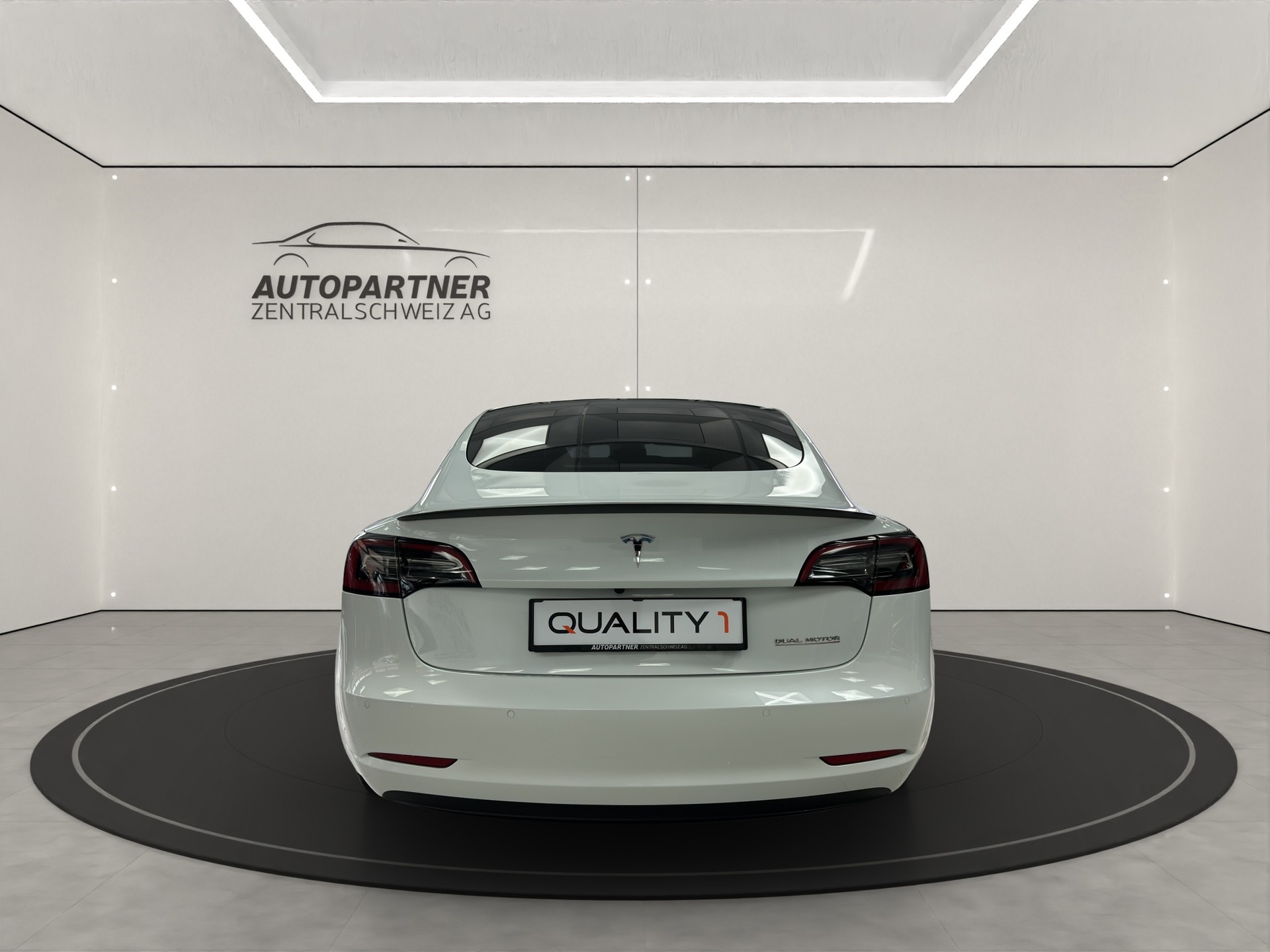 TESLA Model 3 Performance Dual Motor AWD - 5