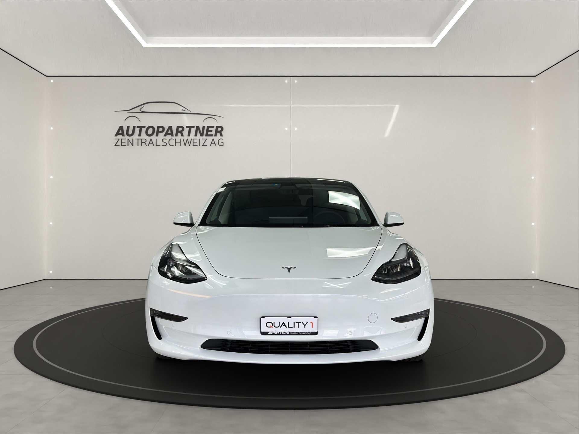 TESLA Model 3 Performance Dual Motor AWD - 4