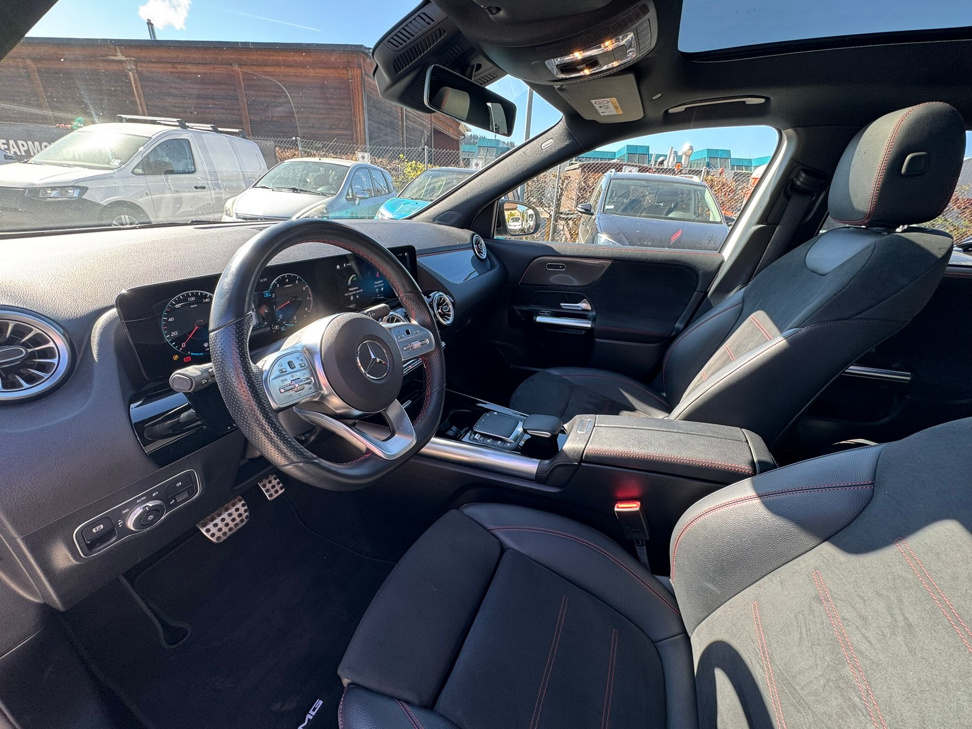 MERCEDES-BENZ GLA 200 4Matic AMG Line 8G-DCT - 7