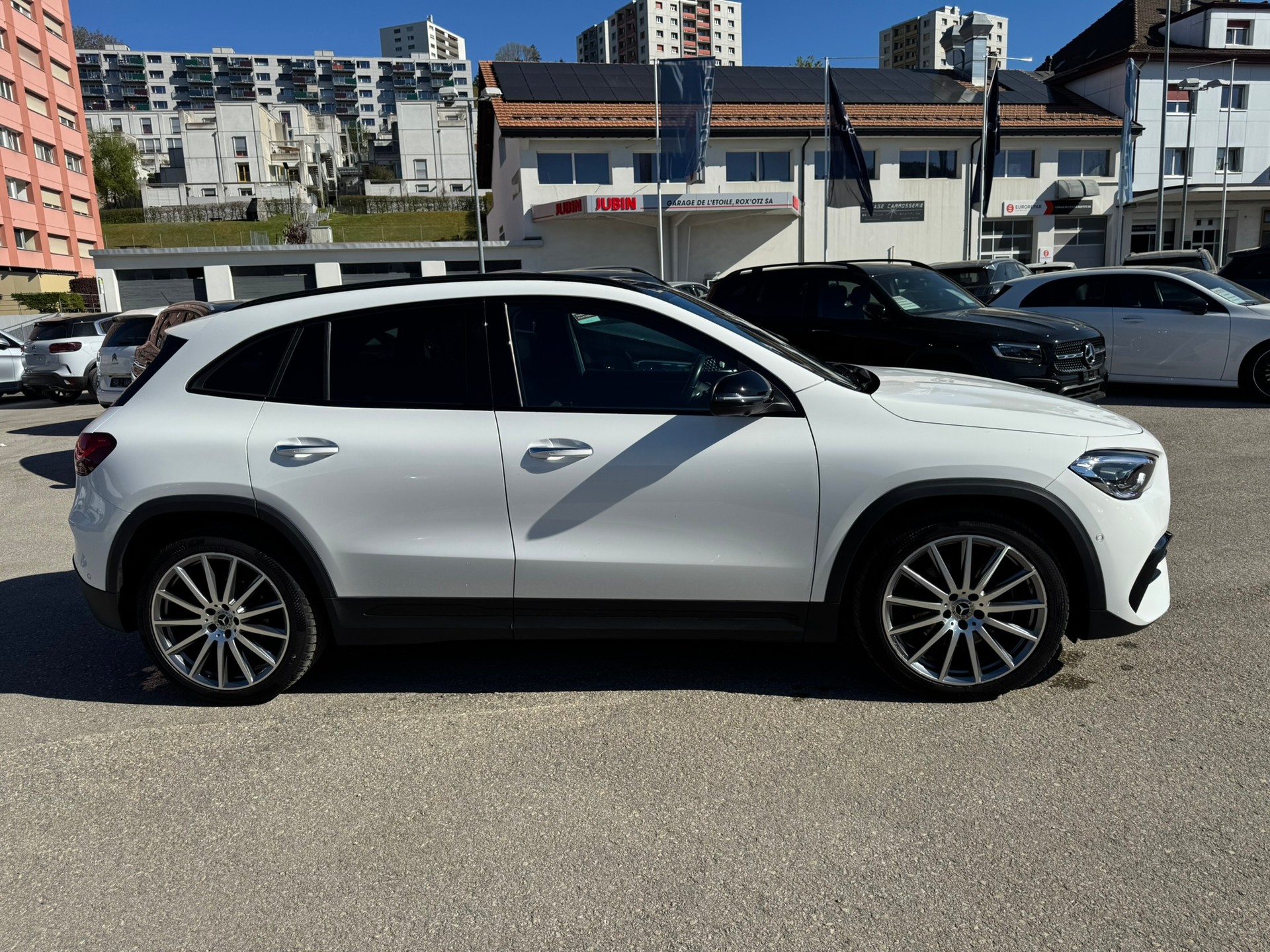 MERCEDES-BENZ GLA 200 4Matic AMG Line 8G-DCT - 3