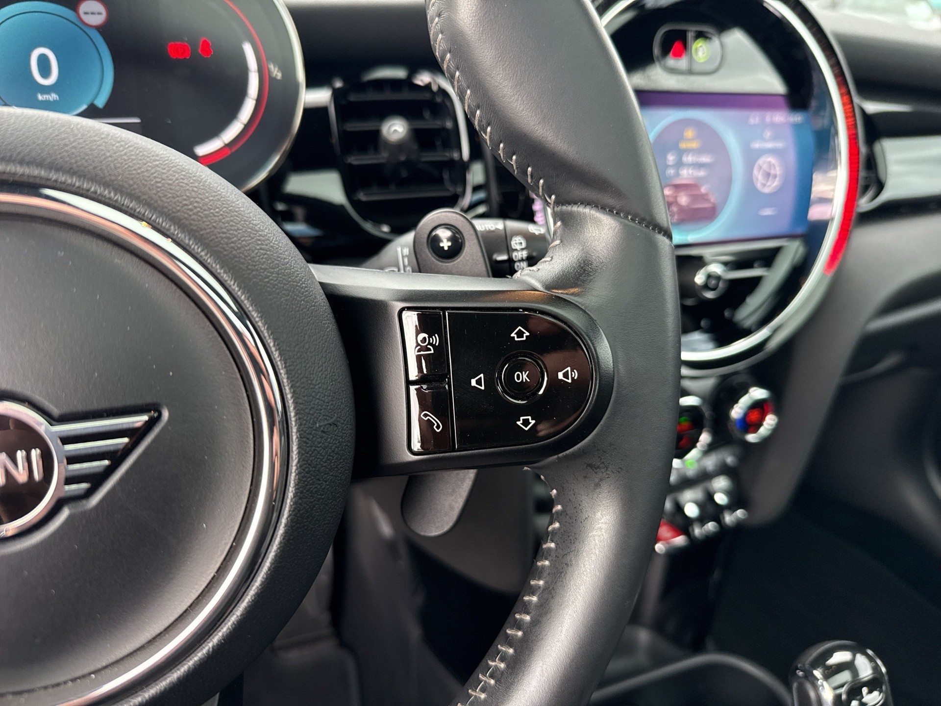 MINI Cooper John Cooper Works Steptronic - 16