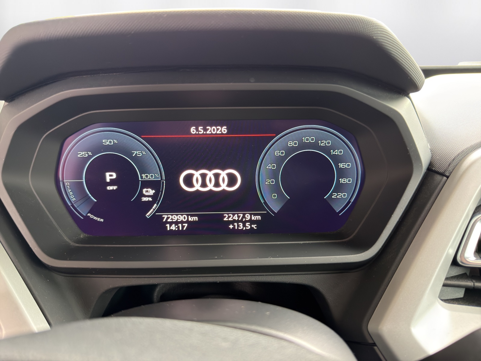 AUDI Q4 e-tron 40 - 8