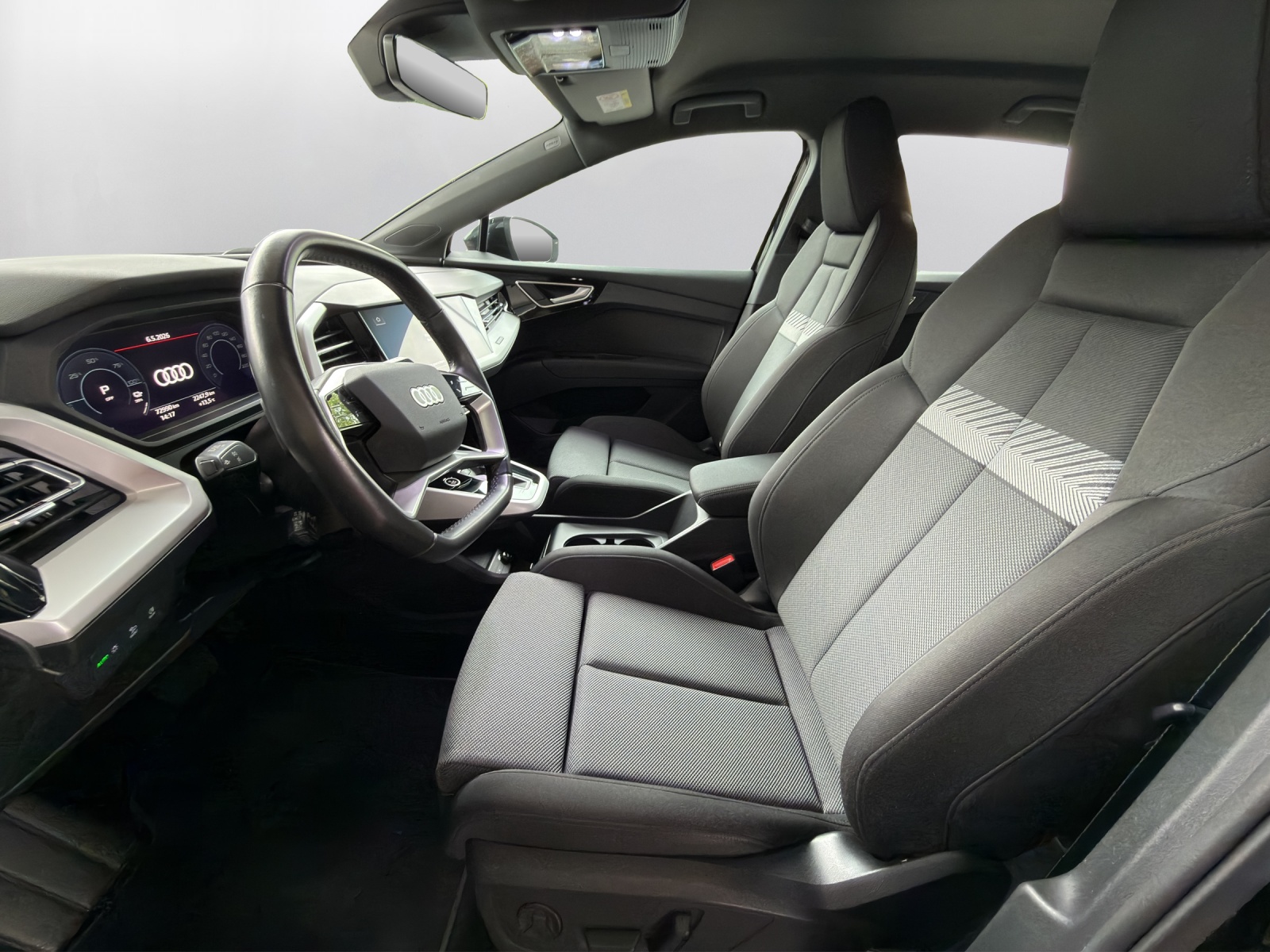 AUDI Q4 e-tron 40 - 10