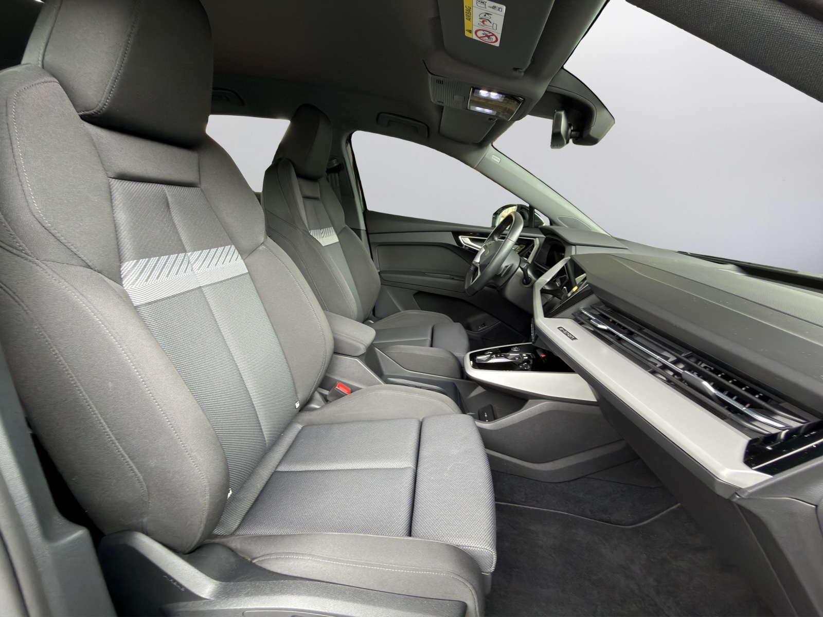 AUDI Q4 e-tron 40 - 14